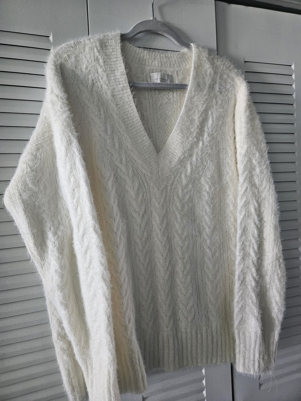 Lucky Brand Women's Cream Fuzzy Cable Knit Sweater